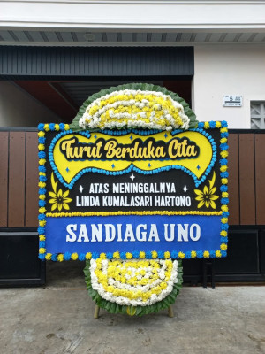 Papan Bunga Duka di Mandioli Selatan
